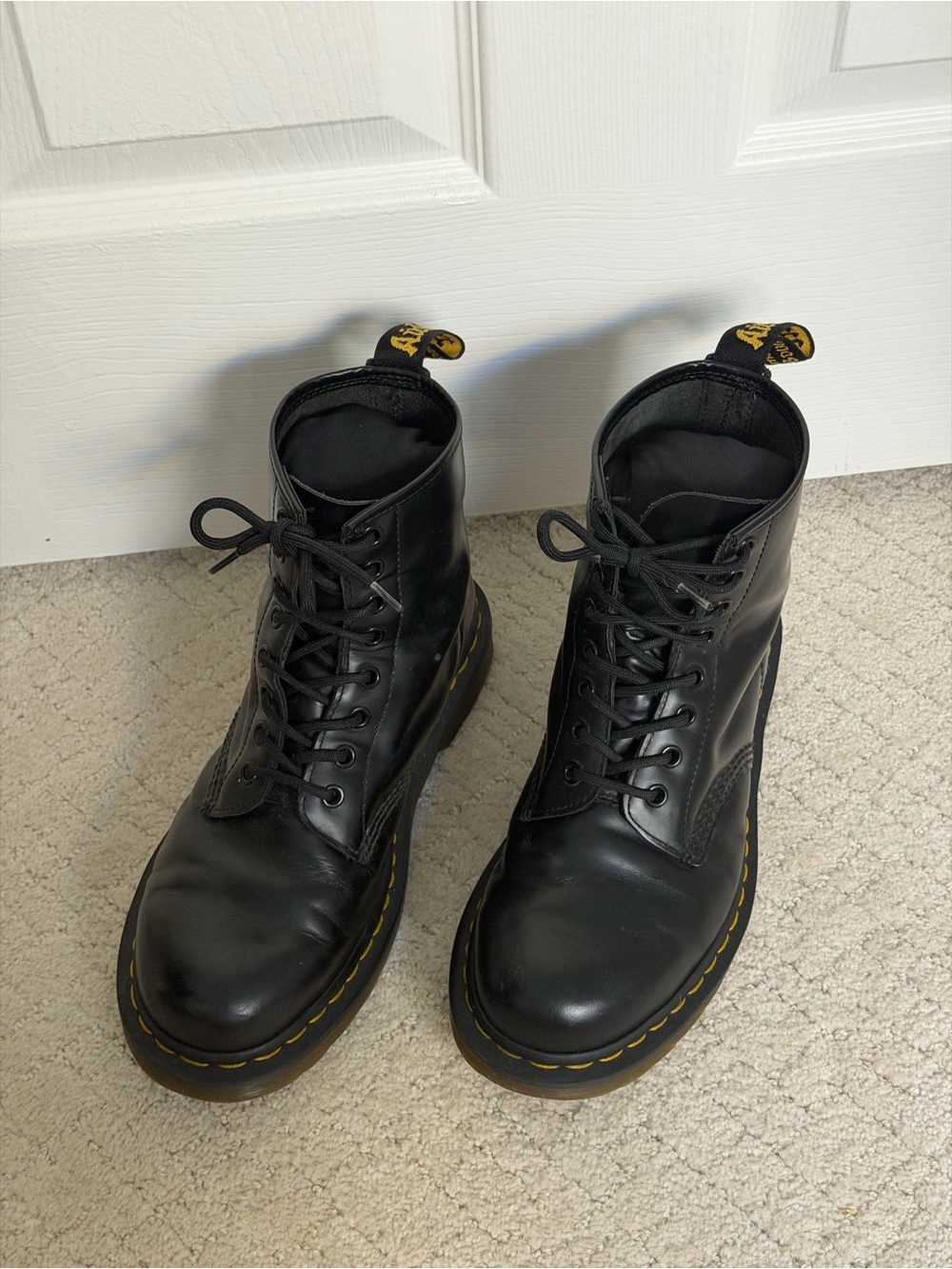 Dr. Martens 1460 Smooth Leather Lace Up Boots - Picture 4 of 15